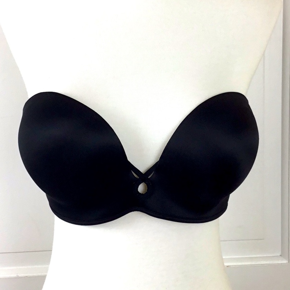 Victoria’s Secret Bombshell padded strapless bra size 34C